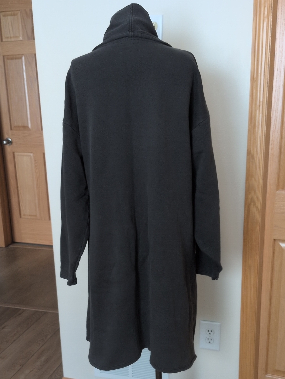 Joah Brown Women's Open Front Long Cardigan Jacket - Charcoal Gray - Picture 2 of 5
